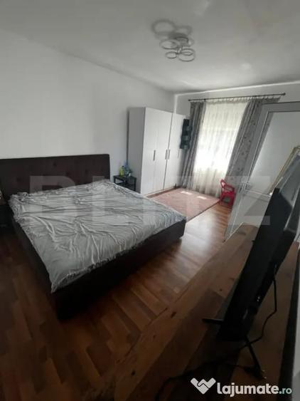 Casă cu 4 camere cu Teren 1150 Mp în Central
