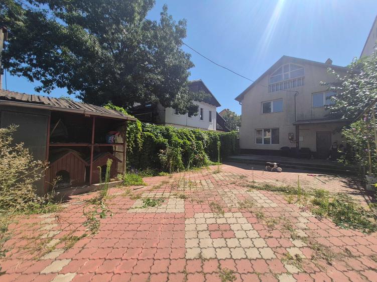 Casă cu 4 camere cu Teren 200 Mp în Militari