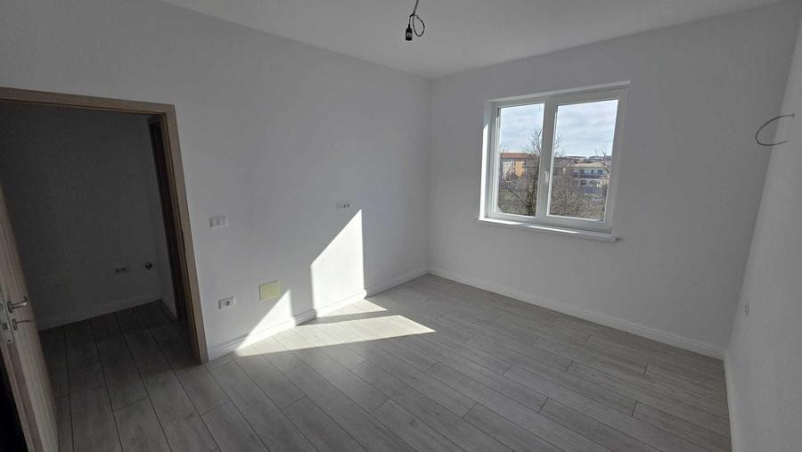 Apartament cu 2 camere semidecomandat în Braytim