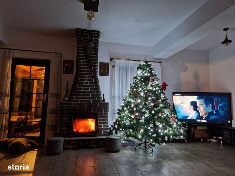 Casă cu 4 camere cu Teren 450 Mp în Tunari
