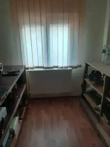 Apartament cu 4 camere decomandat, mobilat în Ultracentral