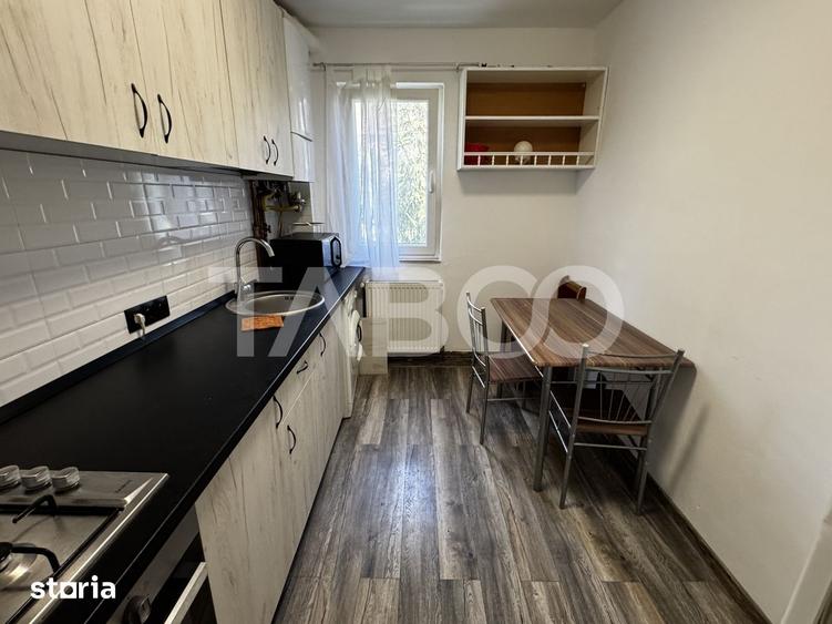 Apartament cu 2 camere semidecomandat, mobilat în Mihai Viteazul
