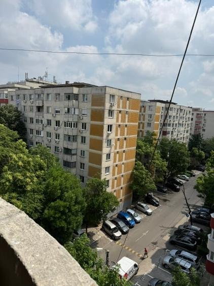 Apartament cu 2 camere decomandat în Olteniței