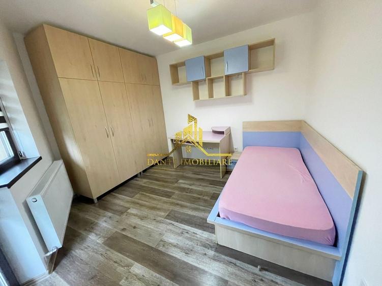 Apartament cu 3 camere semidecomandat, mobilat în Bună Ziua