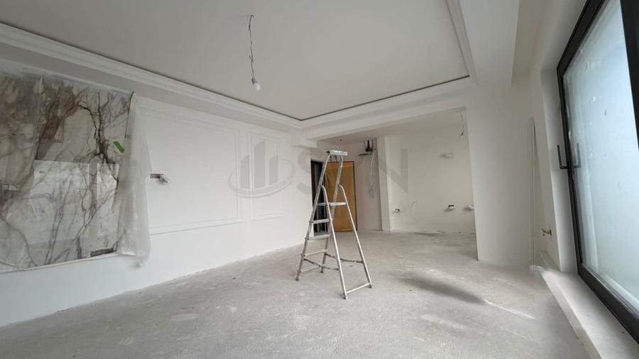 Apartament cu 3 camere decomandat în Pipera