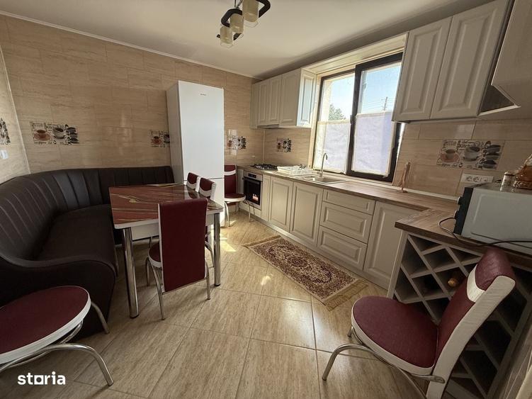 Casă cu 4 camere în Vasile Alecsandri