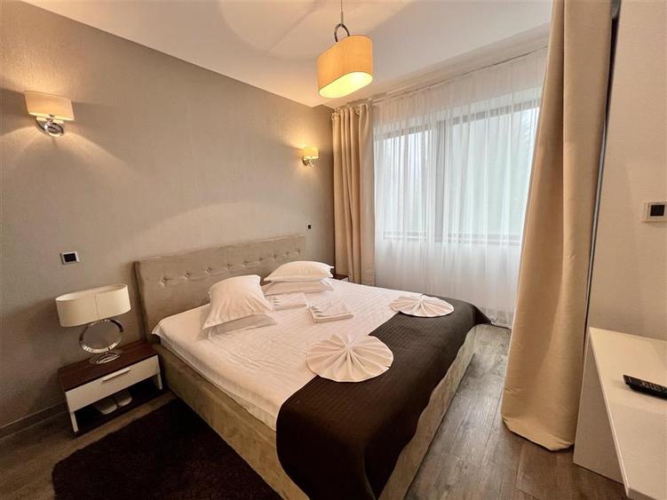 Apartament cu 3 camere decomandat, mobilat în Poiana Brașov