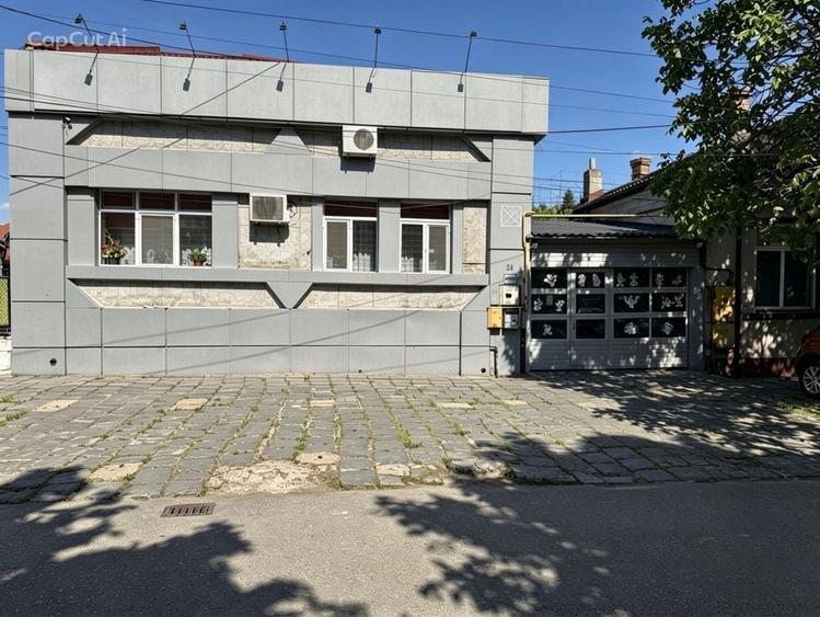 Casă cu 4 camere în Nicolae Bălcescu