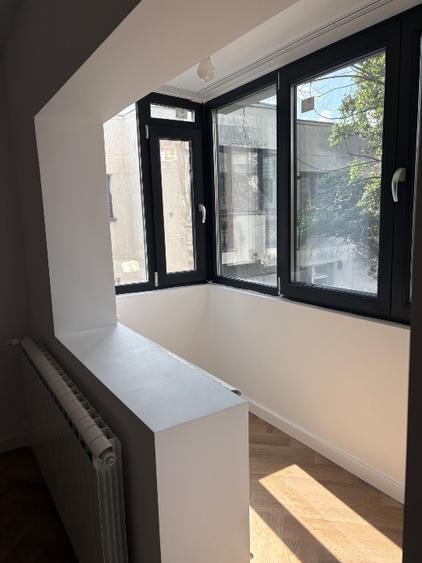 Apartament cu 3 camere decomandat în Floreasca