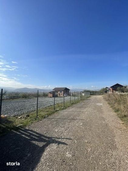 Teren de 650 mp, în Florești
