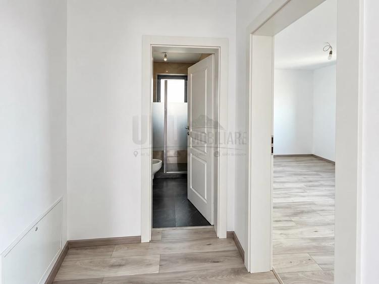 Casă individuală cu 4 camere cu Teren 650 Mp în Tomești