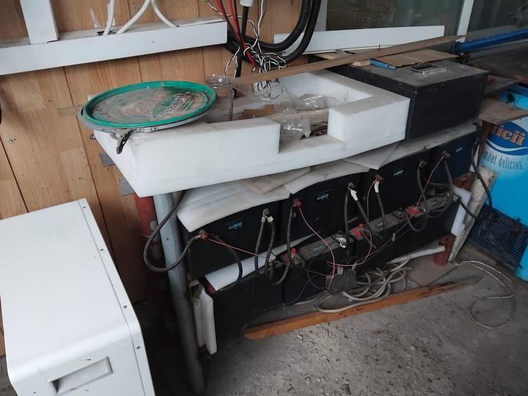 Casă individuală cu 5 camere cu Teren 841 Mp în Central