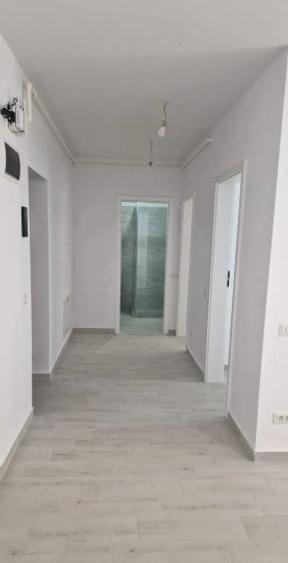 Apartament cu 2 camere decomandat în Popești-Leordeni