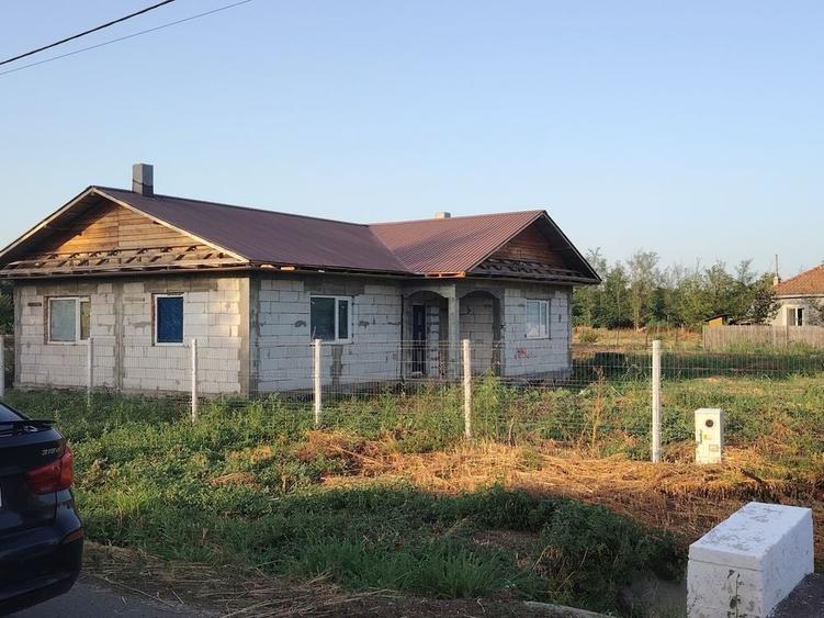 Casă cu 3 camere în Târlele Filiu