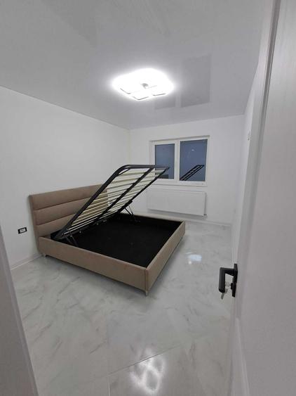 Casă cu 3 camere în Cazasu