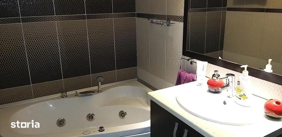 Apartament cu 3 camere în Inel I