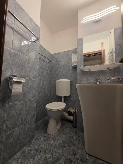 Apartament cu 3 camere decomandat, mobilat în Cotroceni