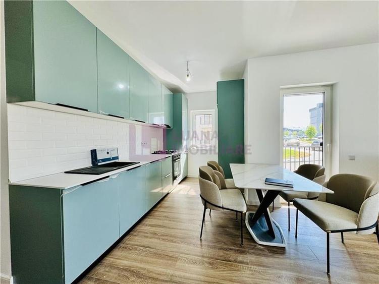 Apartament cu 3 camere decomandat în Turnișor