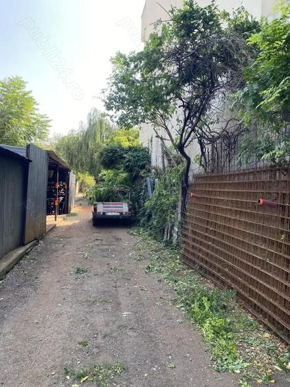 Teren de 550 mp, în Vitan