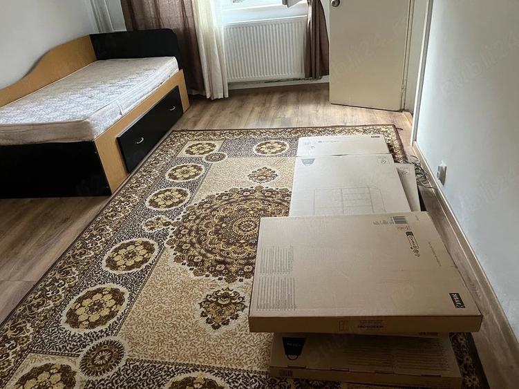 Garsonieră decomandată în Central