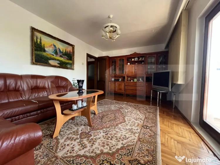 Apartament decomandat de inchiriat Zona Urbana - 2