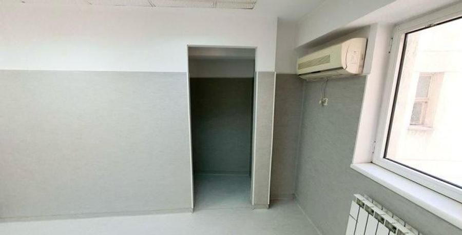 Spațiu comercial, de 525 mp, în P-ța Unirii