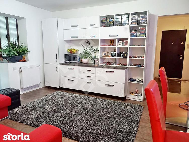 Apartament cu 3 camere decomandat, mobilat în Rogerius