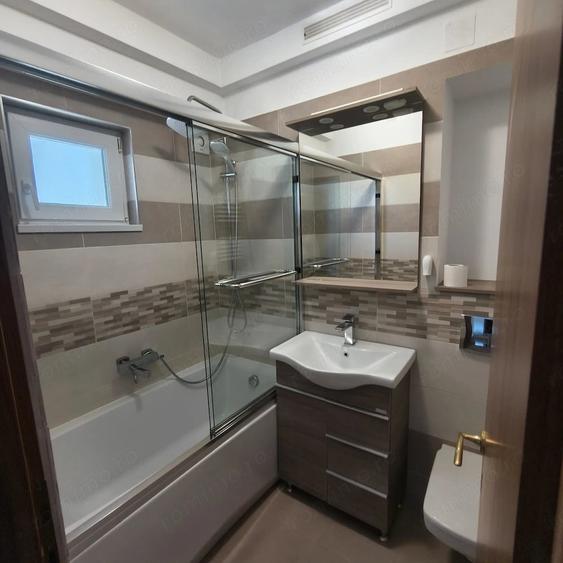 Apartament cu 3 camere semidecomandat în Iosefin