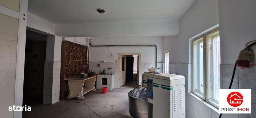 Casă cu 4 camere în Dumbrăvioara