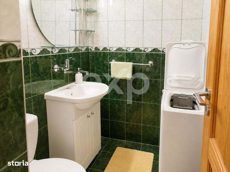 Apartament cu 3 camere decomandat în Est
