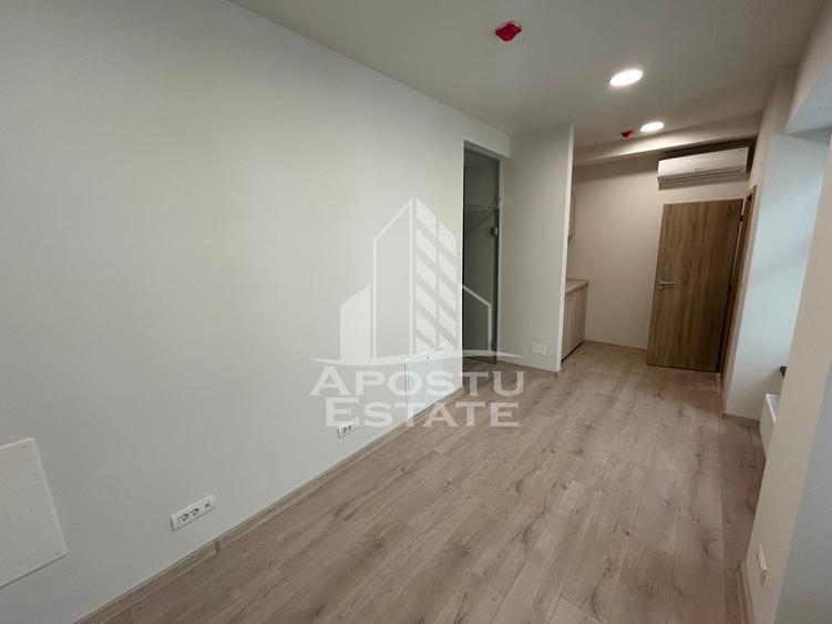 Birou, de 32 mp, în Ultracentral