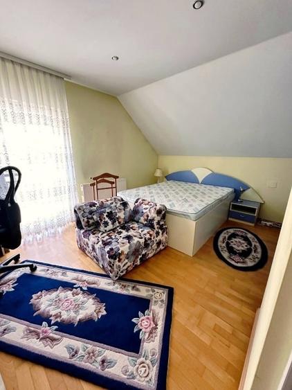 Casă individuală cu 4 camere cu Teren 657 Mp în Central