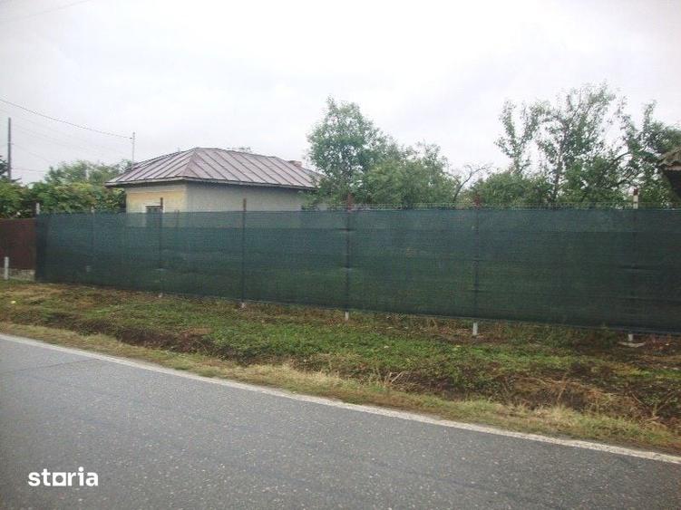 Casă cu 2 camere cu Teren 1945 Mp în Crângurile