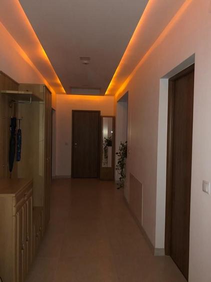 Casă cu 6 camere cu Teren 251 Mp în Seini
