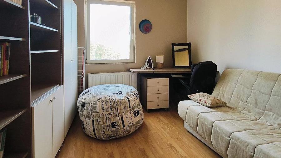 Apartament cu 3 camere semidecomandat în Central