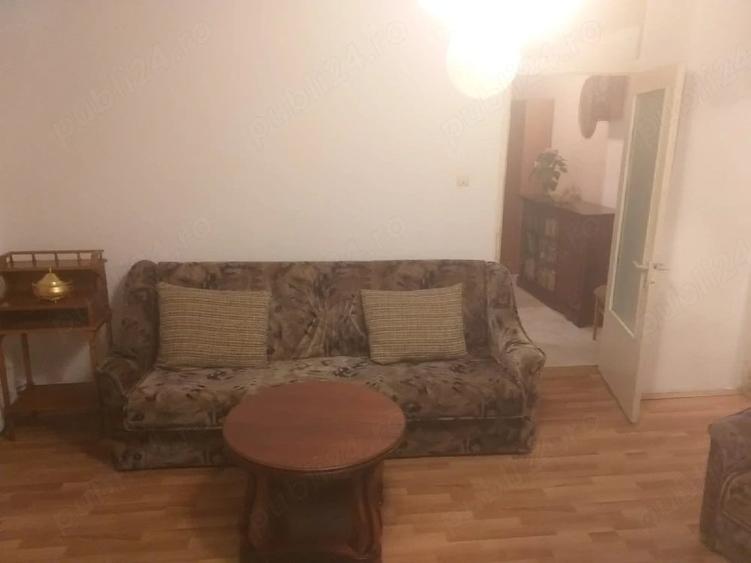 Apartament cu 2 camere semidecomandat în Traian
