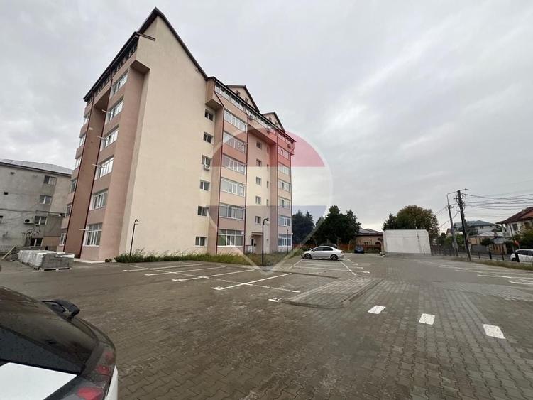 Apartament cu 2 camere decomandat în Est