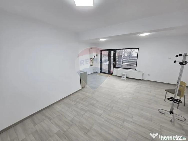 Spațiu comercial, de 40 mp, în Central