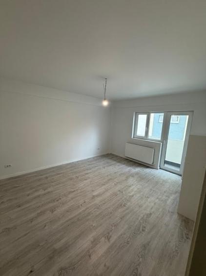 Apartament cu 2 camere decomandat în Semicentral