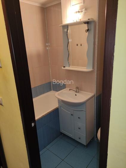 Apartament 2 camere semidecomandat