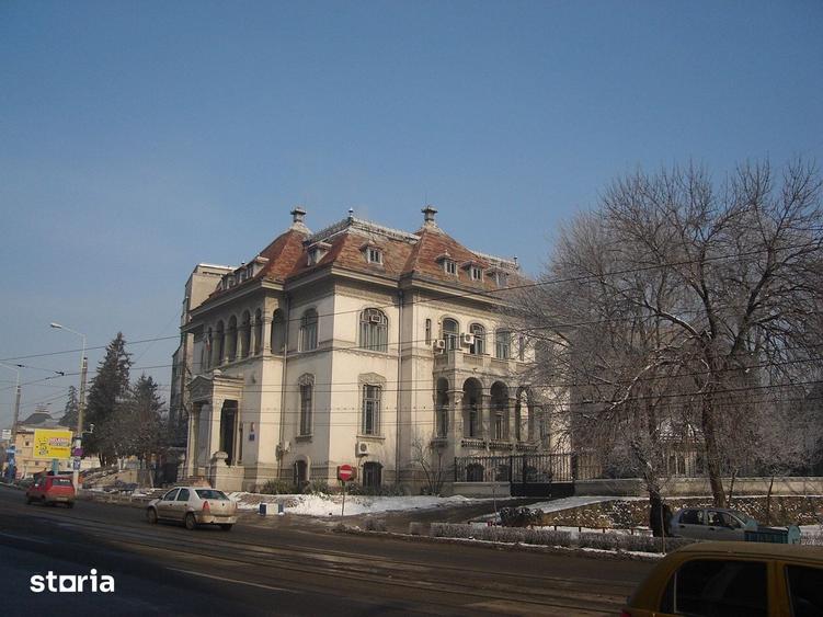 Casă cu Teren 1848 Mp în Titulescu