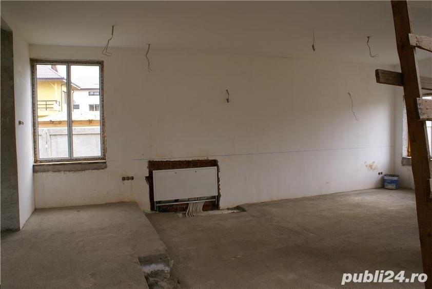 Casă cu 6 camere cu Teren 3000 Mp în Mogoșoaia
