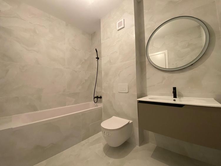 Apartament cu 3 camere decomandat în Pipera