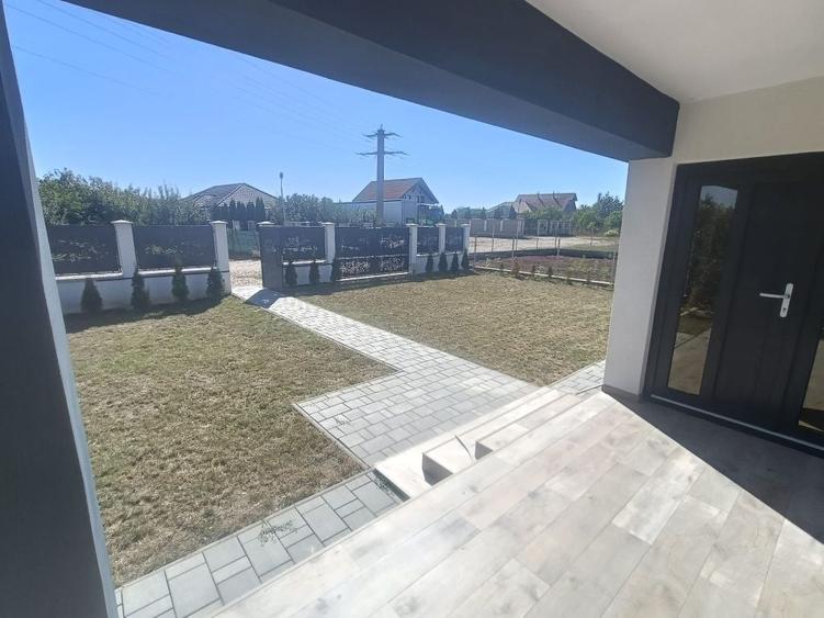 Casă cu 2 camere în Central