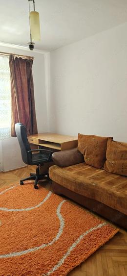Apartament cu 3 camere decomandat în Zorilor
