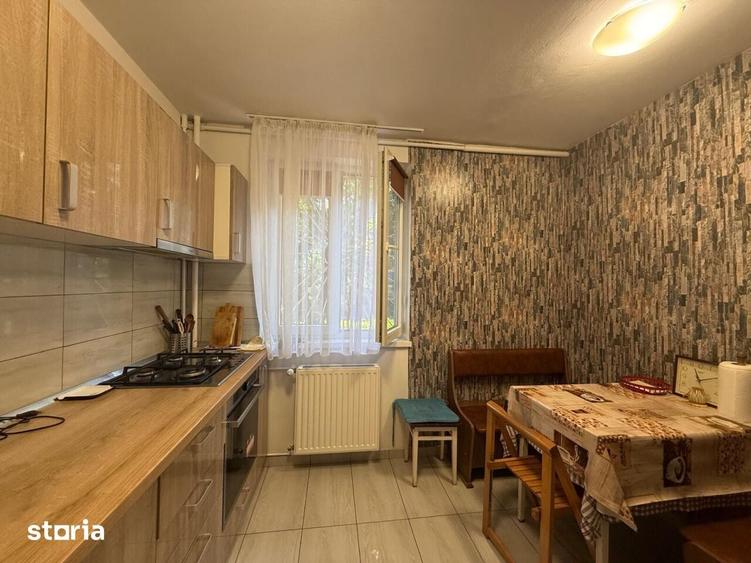 Apartament cu 3 camere decomandat în Berceni — fotografia 1