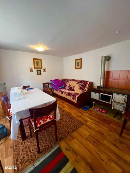 Casă cu 3 camere în Geaca