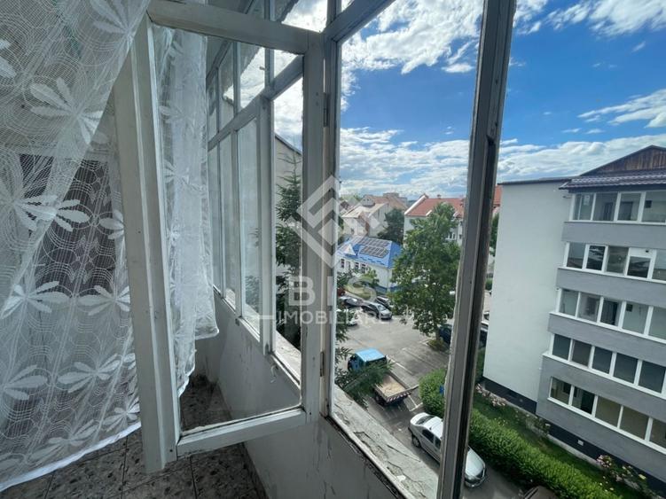 Apartament cu 3 camere decomandat, mobilat în Central