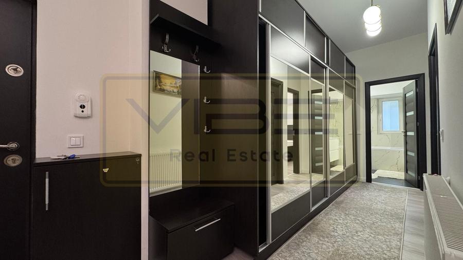 Apartament cu 3 camere semidecomandat, mobilat în Păcurari