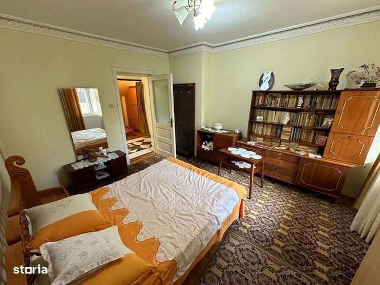 Casă cu 4 camere în Răgman